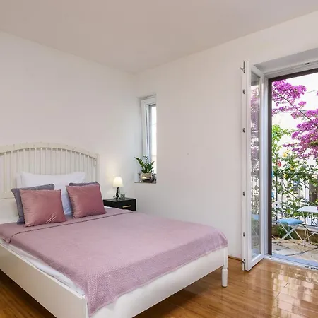 Oasis Waterfront Daire *